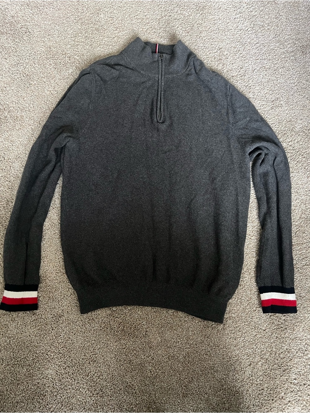 Tommy Hilfiger sweater